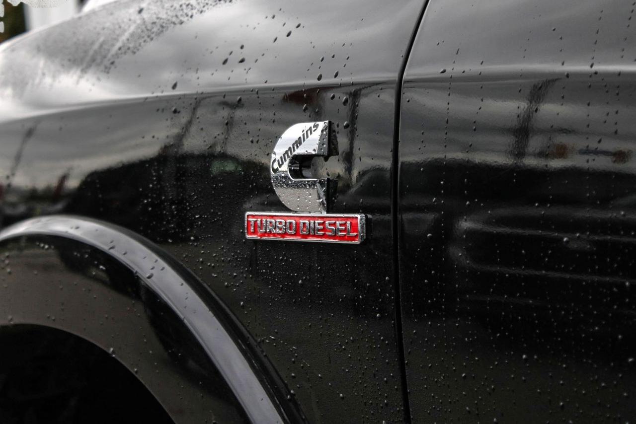 2022 RAM 3500 Laramie 4x4 Crew Cab 8' Box  Gps SiriusXM BkpCam Photo