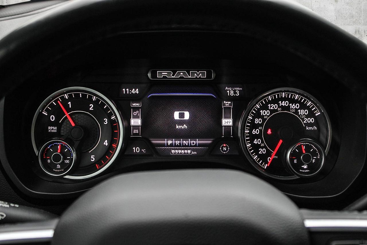 2022 RAM 3500 Laramie 4x4 Crew Cab 8' Box  Gps SiriusXM BkpCam Photo