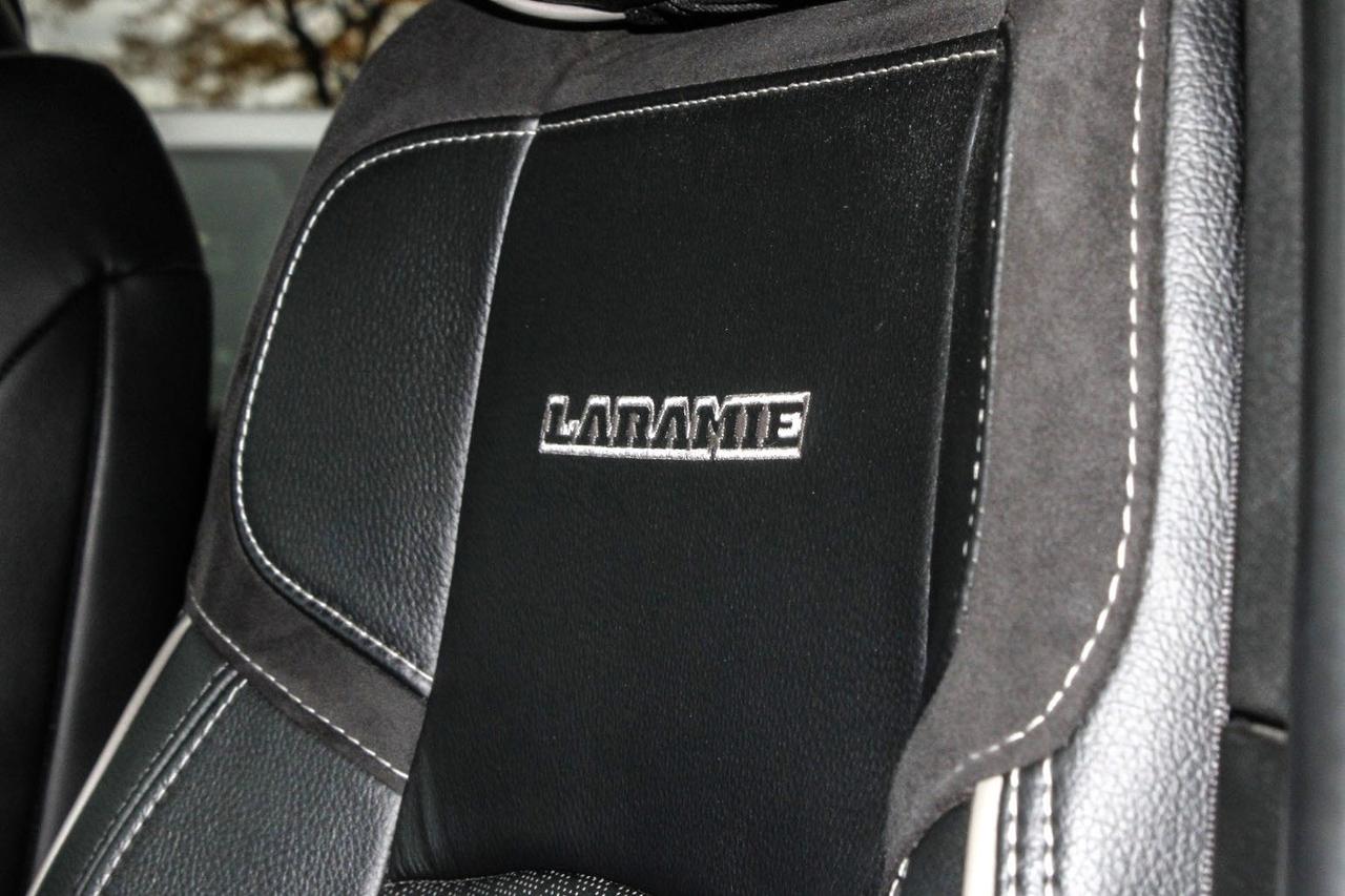 2022 RAM 3500 Laramie 4x4 Crew Cab 8' Box  Gps SiriusXM BkpCam Photo