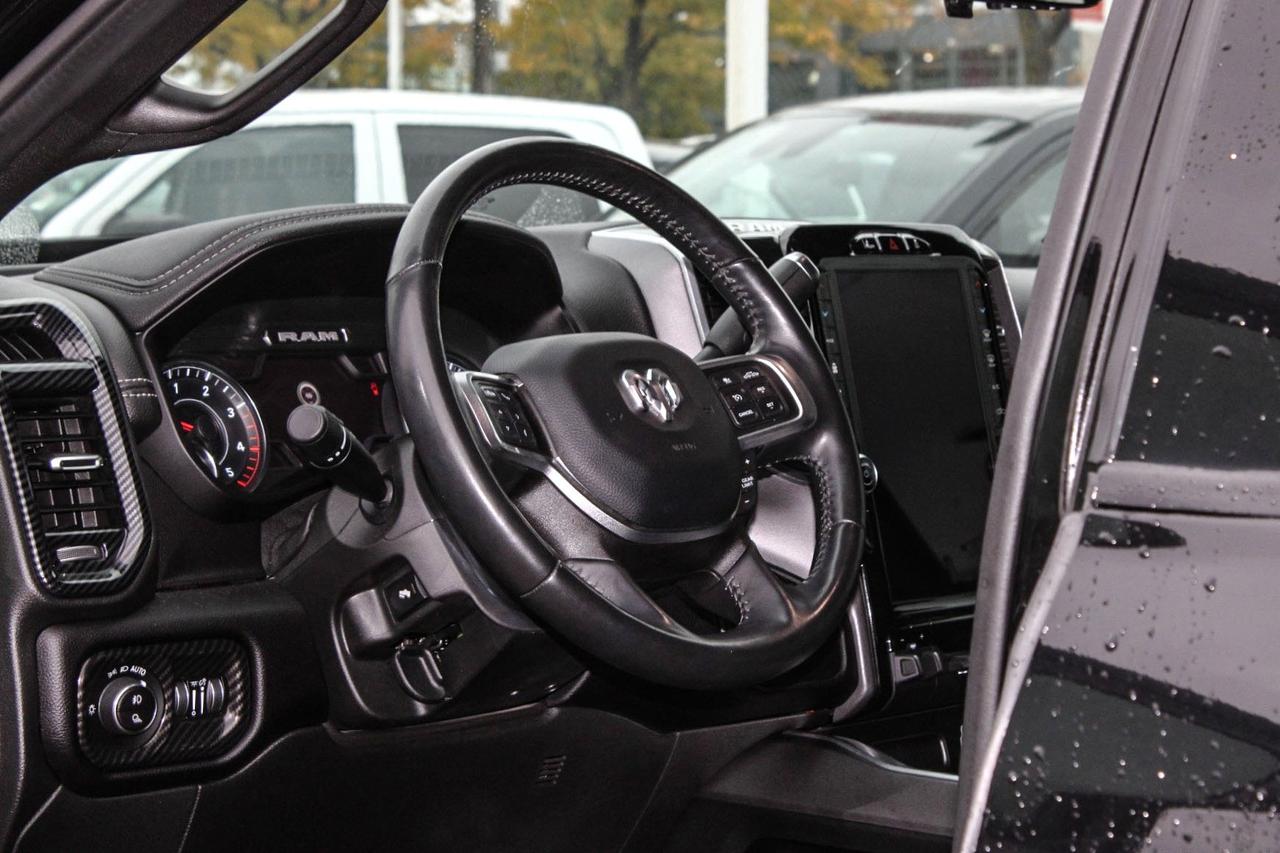 2022 RAM 3500 Laramie 4x4 Crew Cab 8' Box  Gps SiriusXM BkpCam Photo