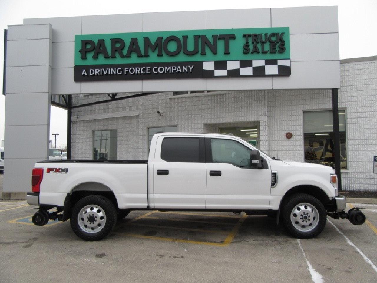 2021 Ford F-250 GAS CREW CAB 4X4 XLT SHORT BOX NEW HI-RAIL PACKAGE Photo