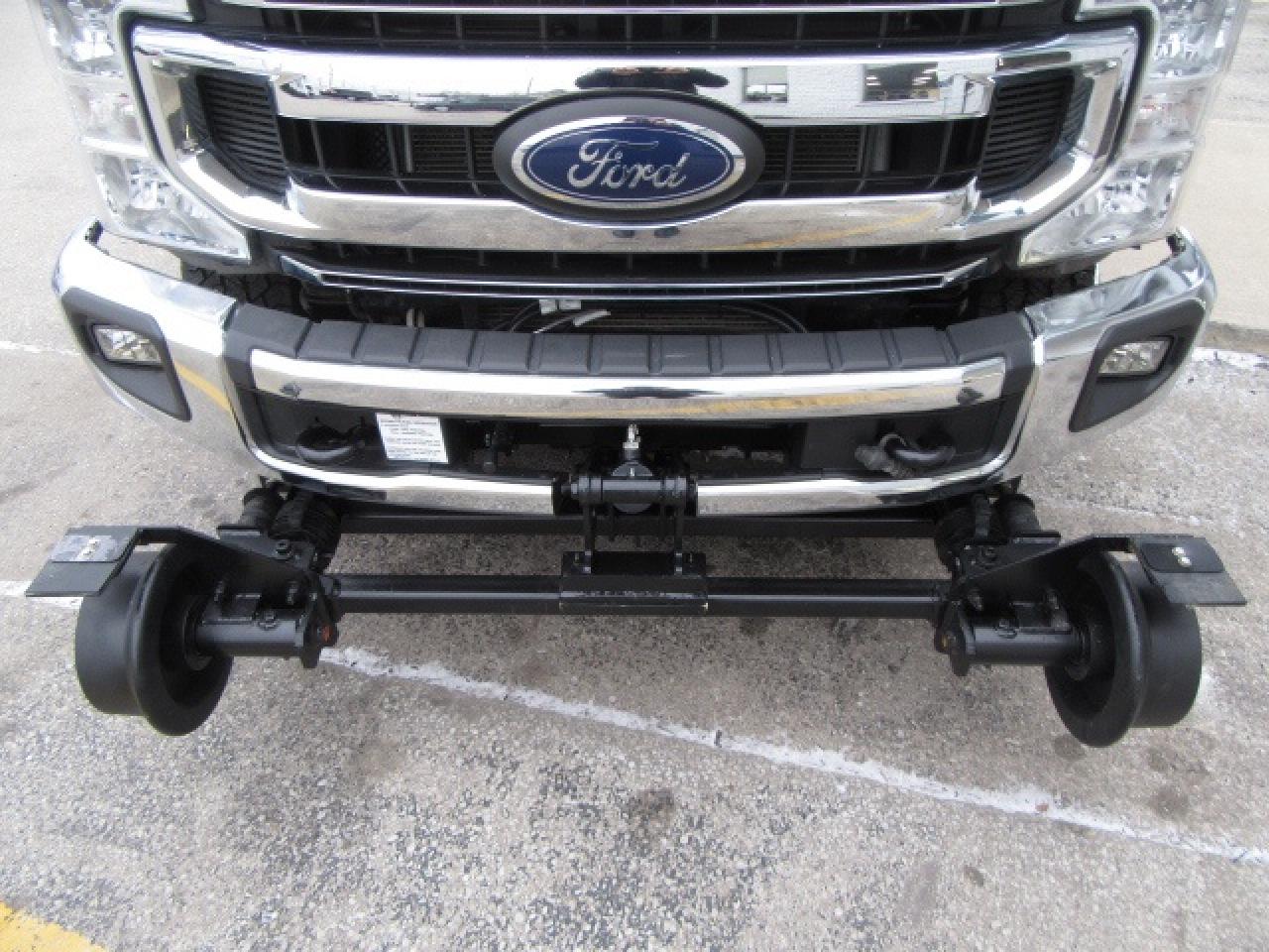 2021 Ford F-250 GAS CREW CAB 4X4 XLT SHORT BOX NEW HI-RAIL PACKAGE Photo