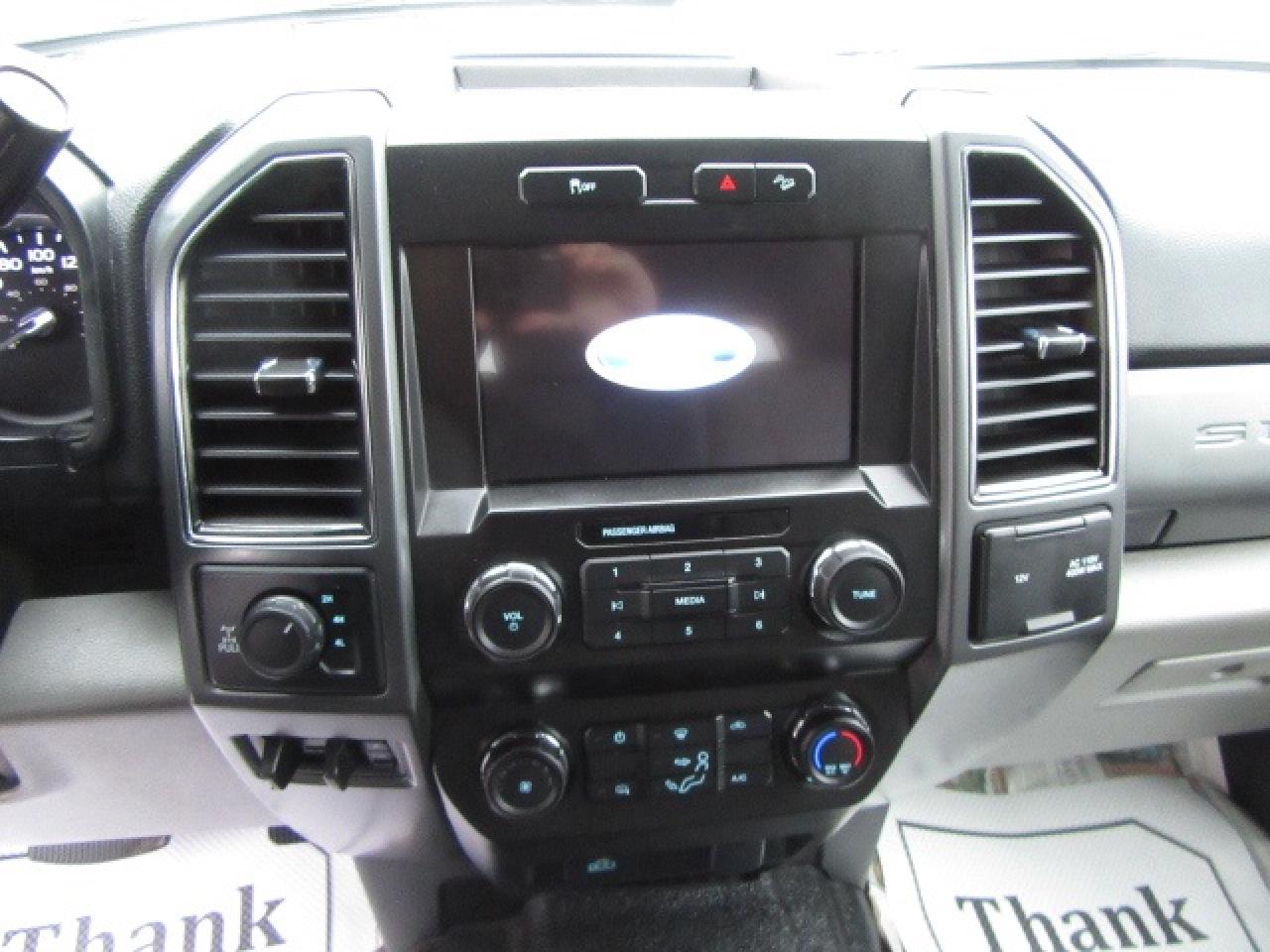 2021 Ford F-250 GAS CREW CAB 4X4 XLT SHORT BOX NEW HI-RAIL PACKAGE Photo