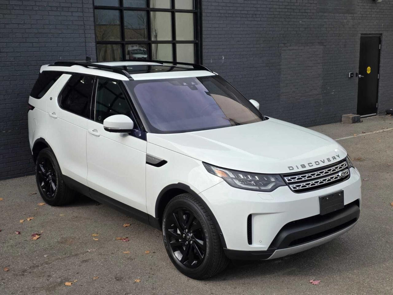 2019 Land Rover Discovery HSE 4WD Photo
