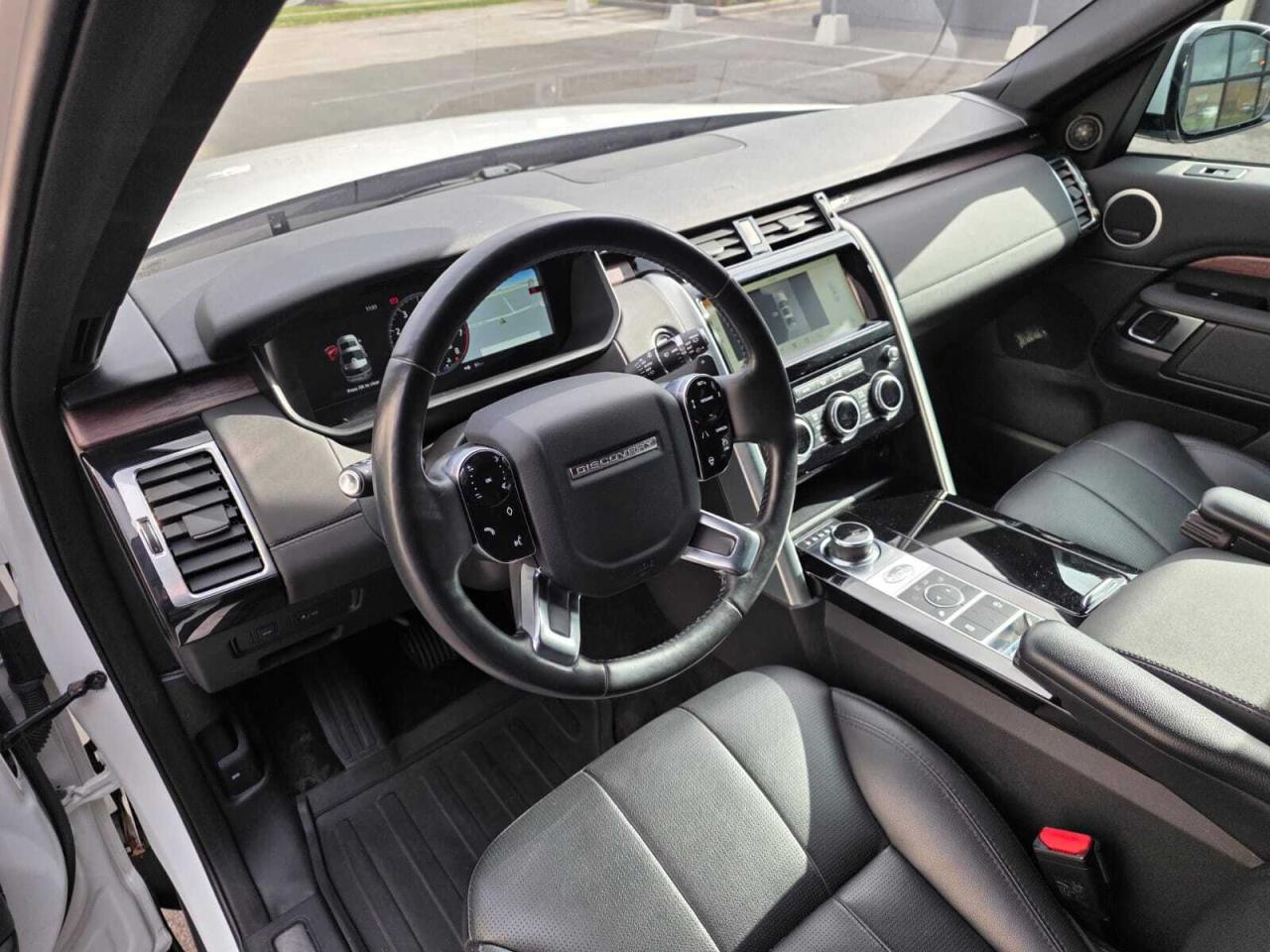 2019 Land Rover Discovery HSE 4WD Photo