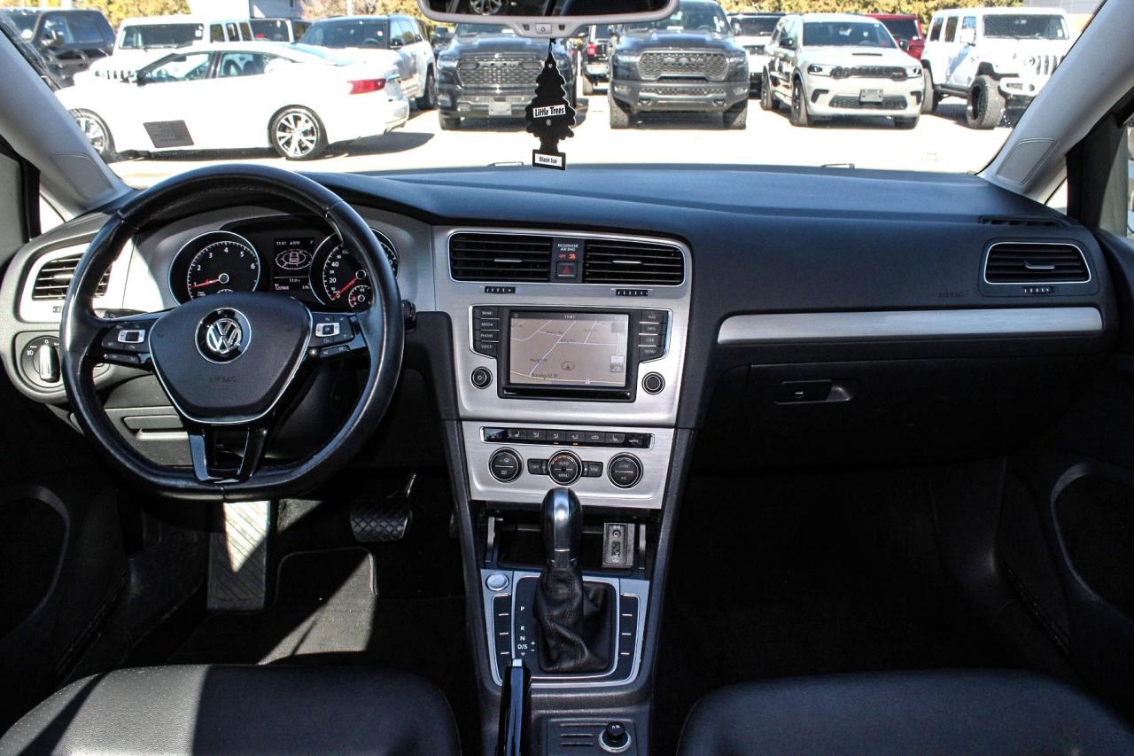 2016 Volkswagen Golf HB TSI Trendline  BkpCam HtdSeats Gps Photo