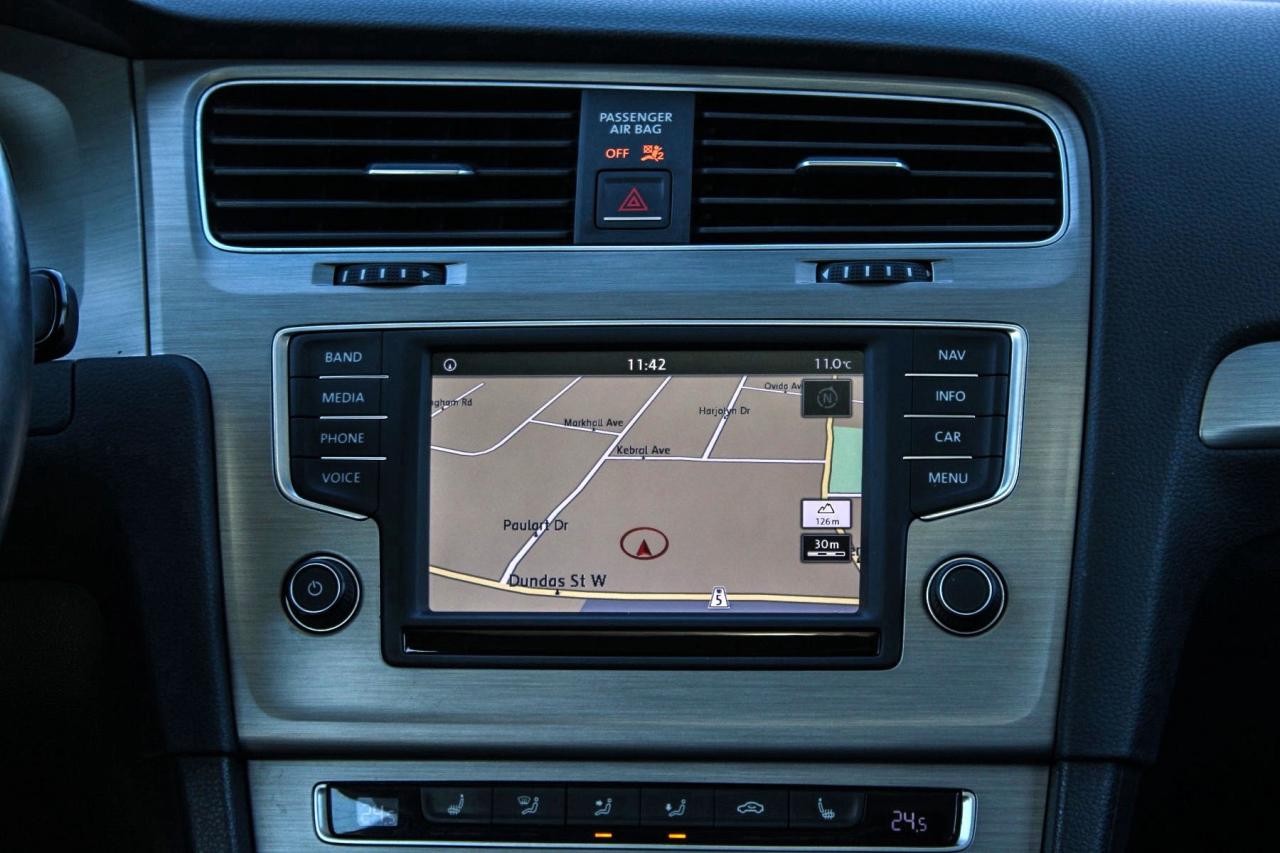 2016 Volkswagen Golf HB TSI Trendline  BkpCam HtdSeats Gps Photo