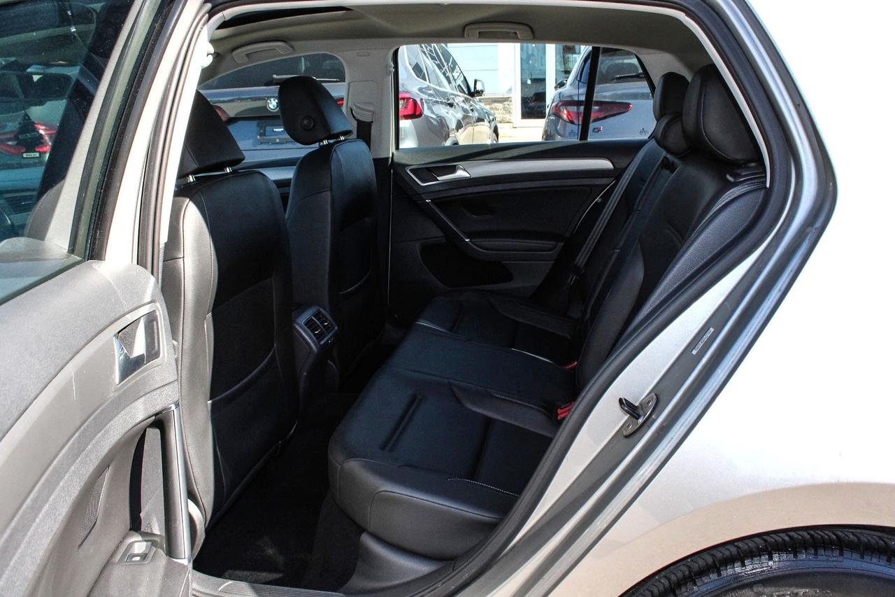 2016 Volkswagen Golf HB TSI Trendline  BkpCam HtdSeats Gps Photo