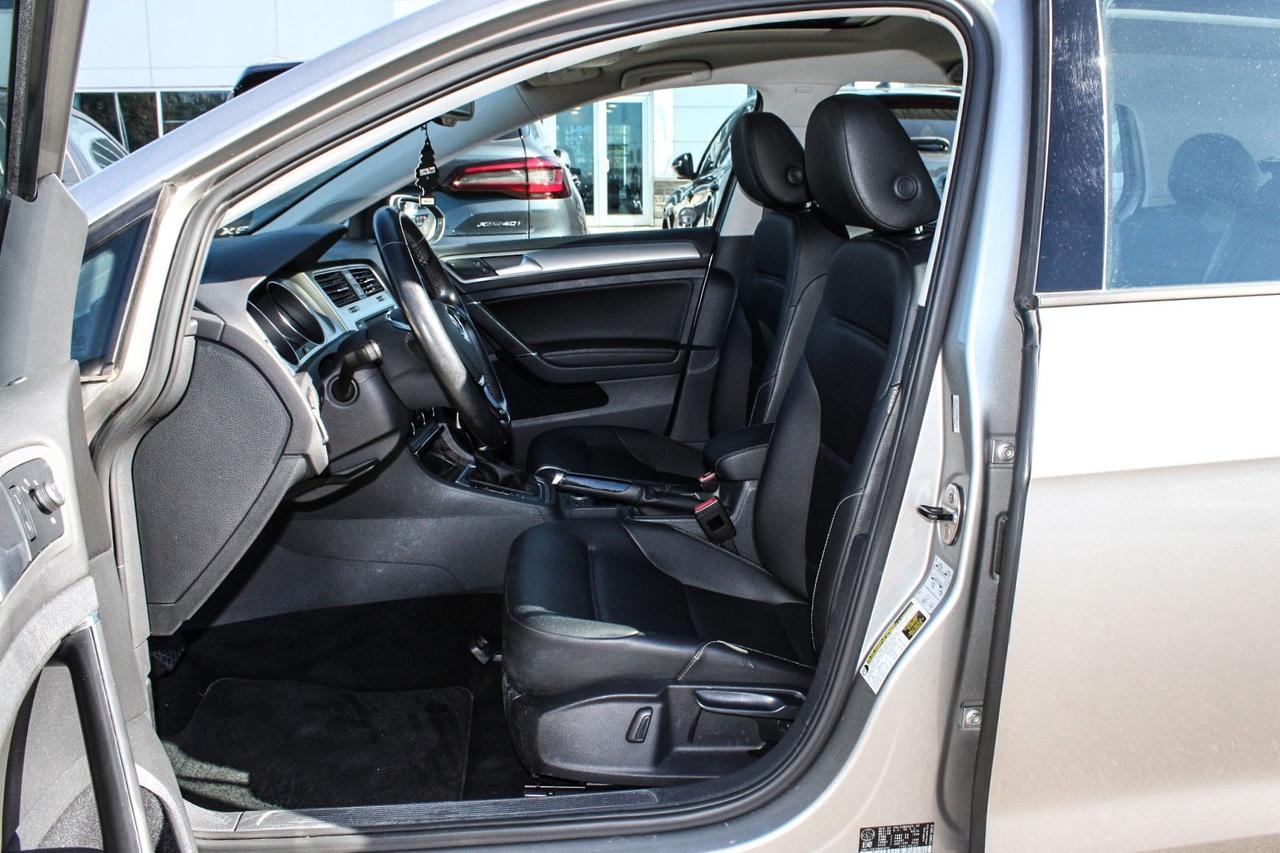 2016 Volkswagen Golf HB TSI Trendline  BkpCam HtdSeats Gps Photo