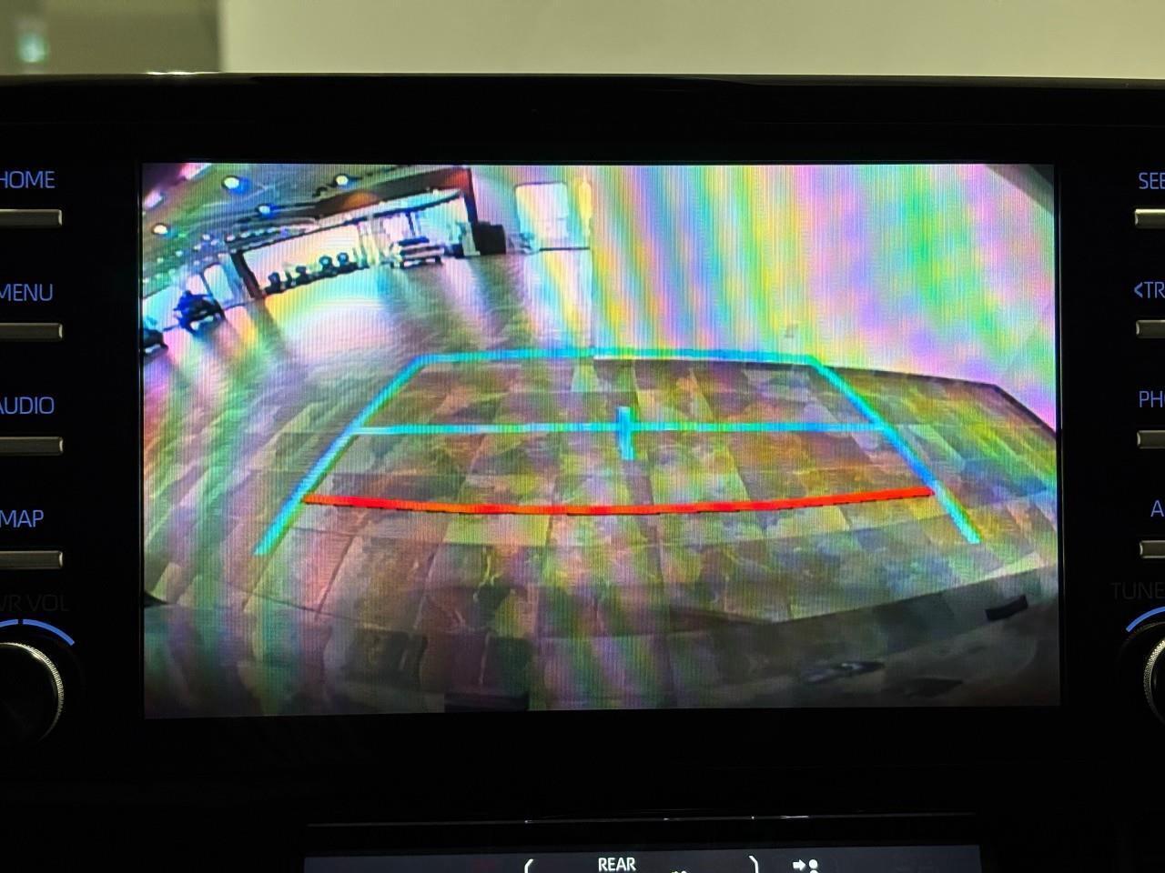 2023 Toyota Sienna XLE 8-Passenger Photo