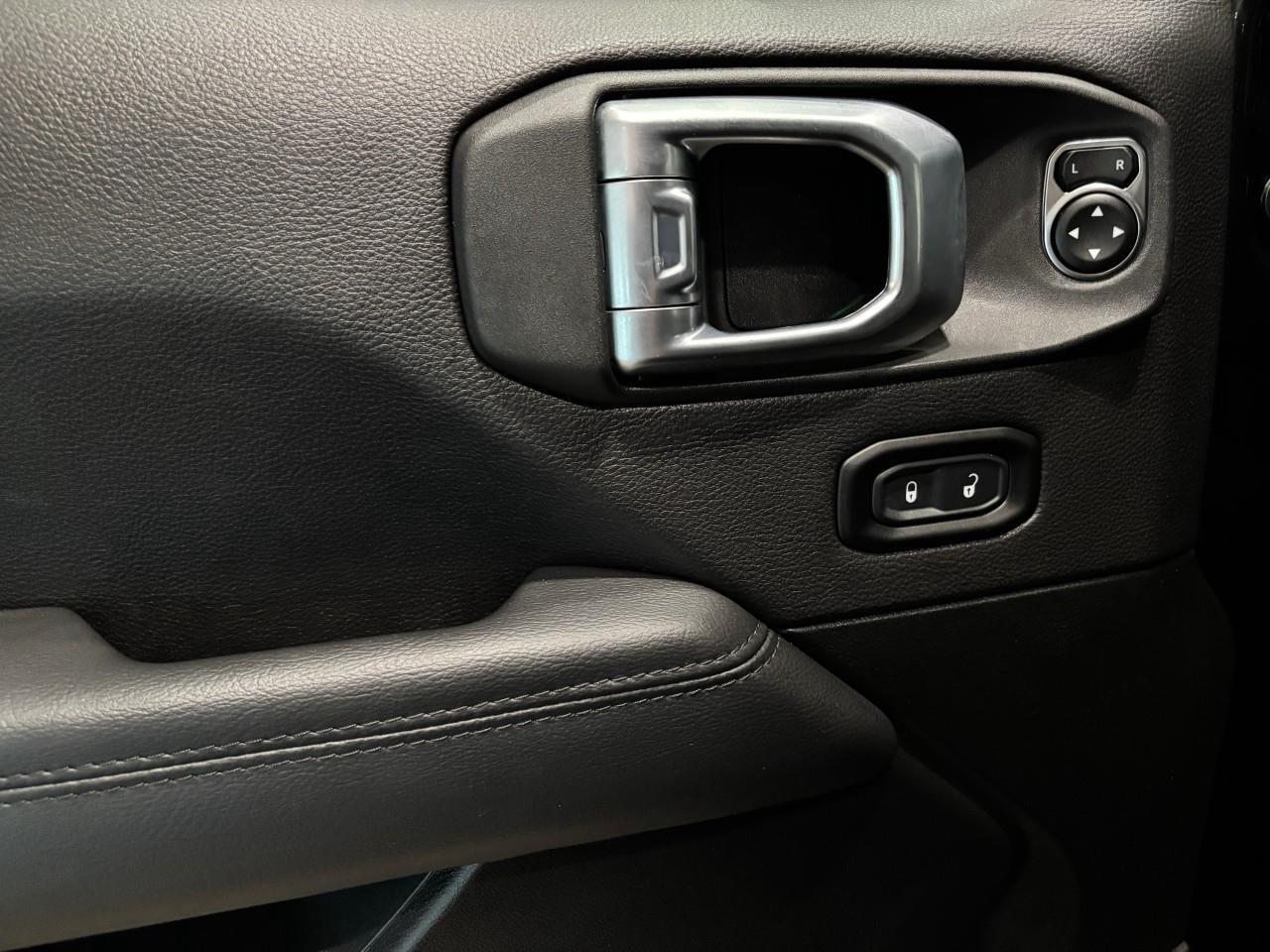 2023 Jeep Wrangler Sahara Photo