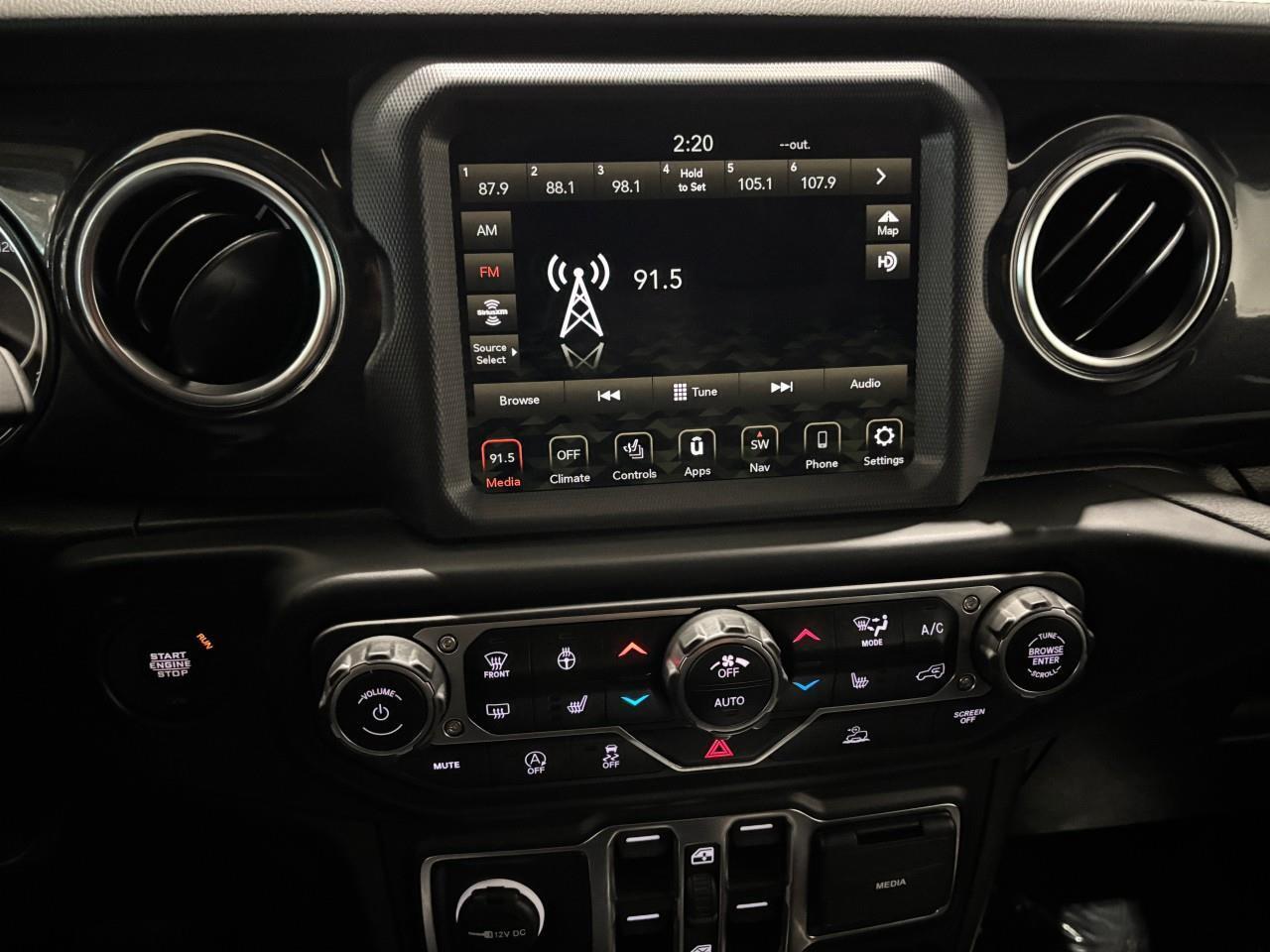 2023 Jeep Wrangler Sahara Photo