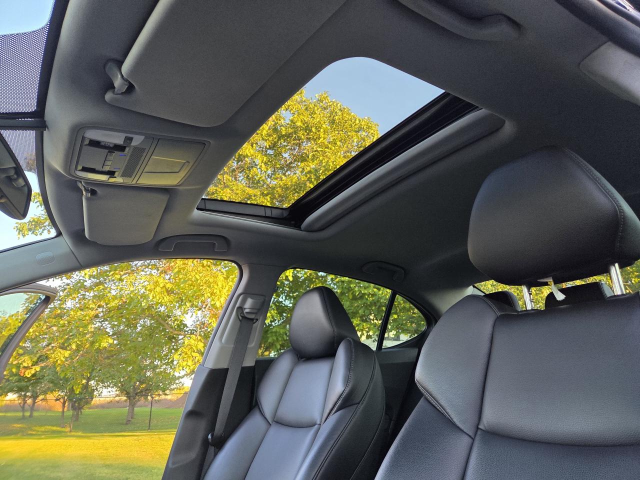 2017 Acura TLX 2.4  Litre , Automatic, Looks and Drives Great! Photo