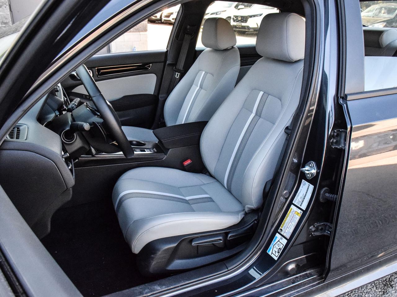 2025 Honda Civic Sport Photo