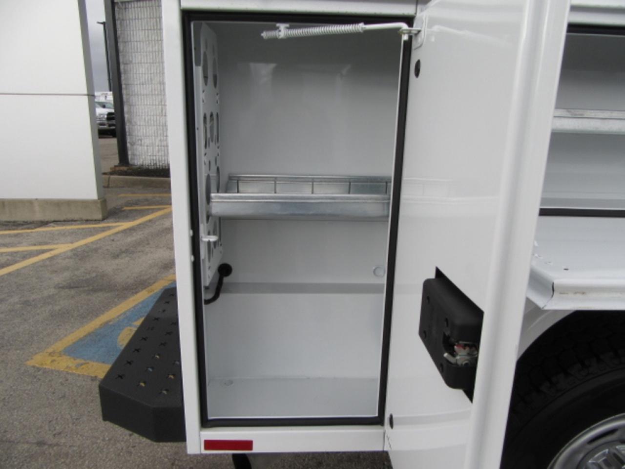 2022 Ford F-250 GAS 4X4 CREW CAB WITH NEW SERVICE UTILITY BODY Photo