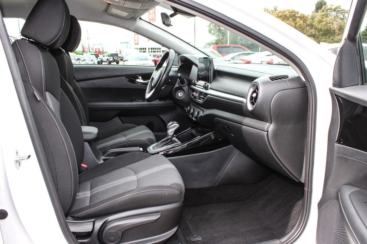 2022 Kia Forte GT Line  HtdSeats DriveModes BkpCam Photo