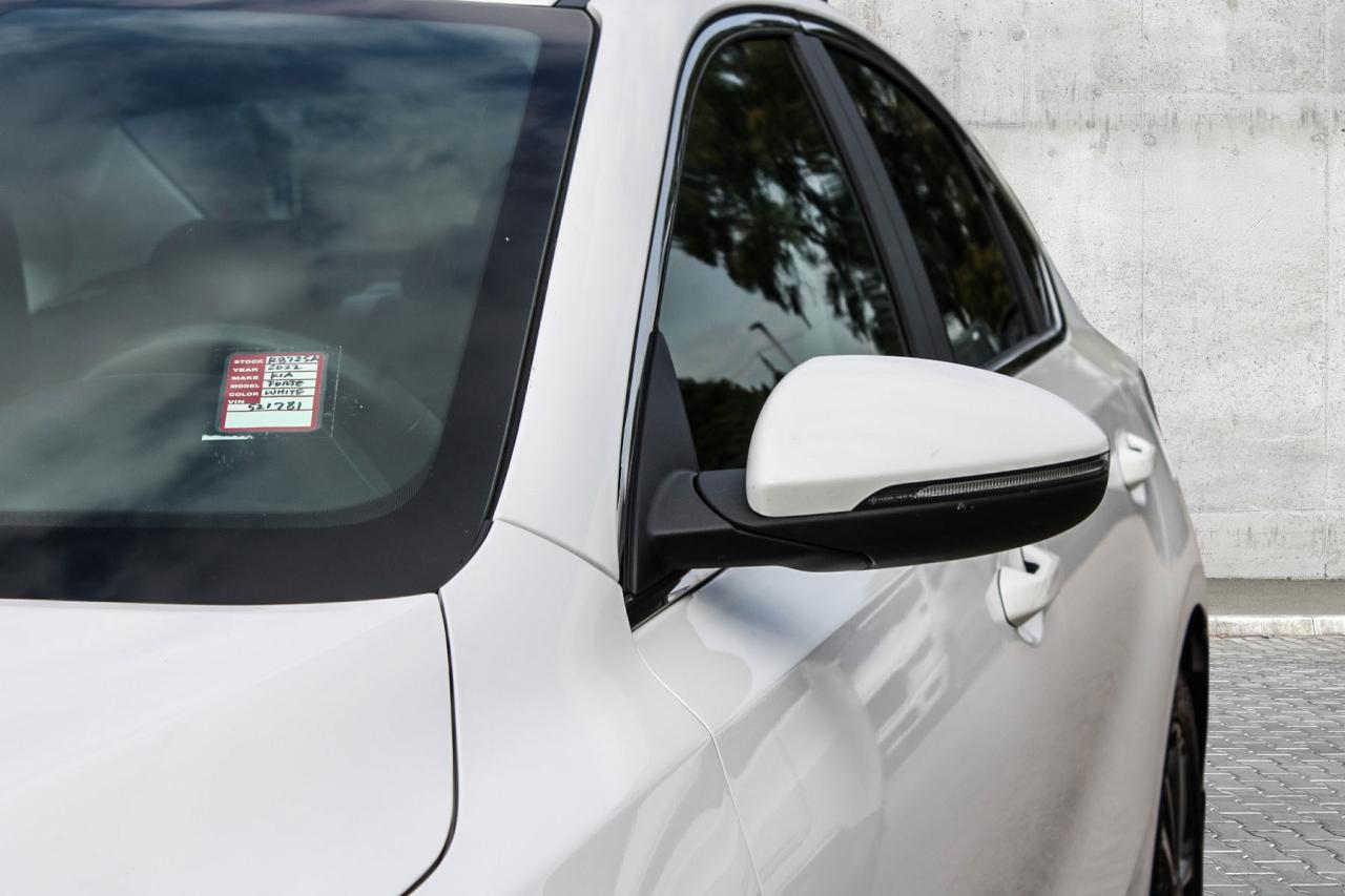 2022 Kia Forte GT Line  HtdSeats DriveModes BkpCam Photo