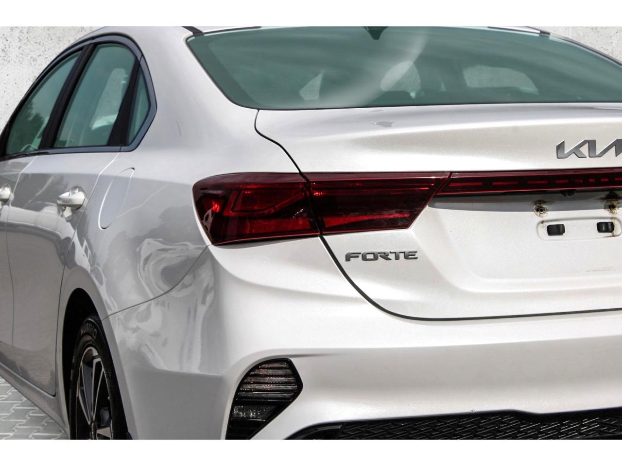 2022 Kia Forte GT Line  HtdSeats DriveModes BkpCam Photo