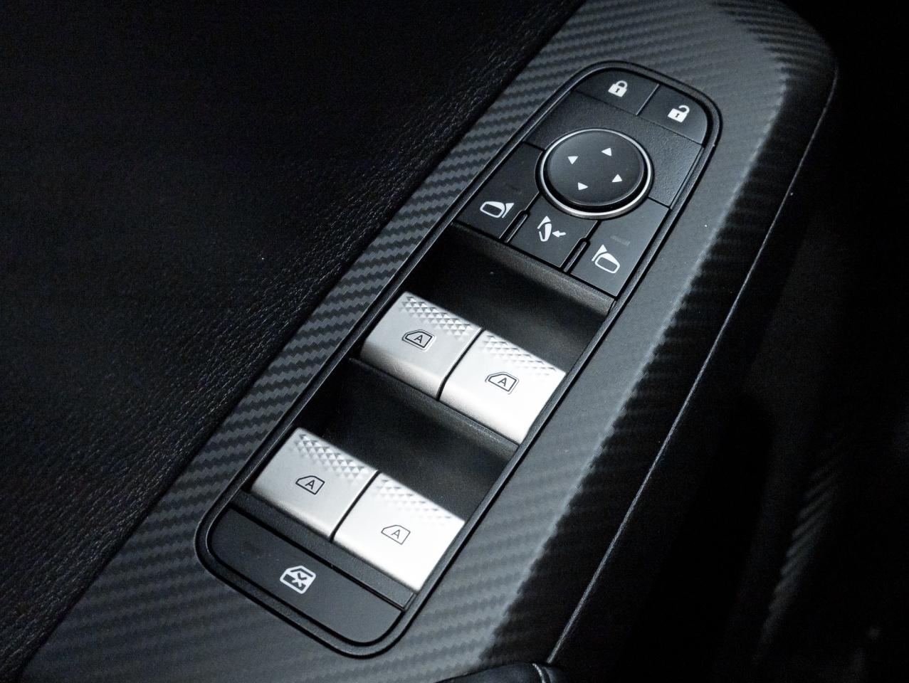 2023 Mitsubishi Outlander LE S-AWC/20-inch two-tone alloy wheels/ 360 Camera Photo