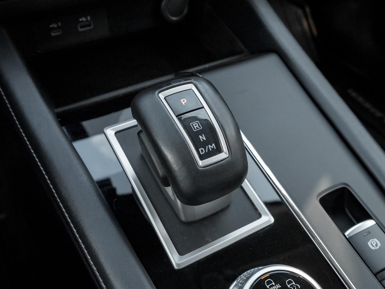 2023 Mitsubishi Outlander LE S-AWC/20-inch two-tone alloy wheels/ 360 Camera Photo