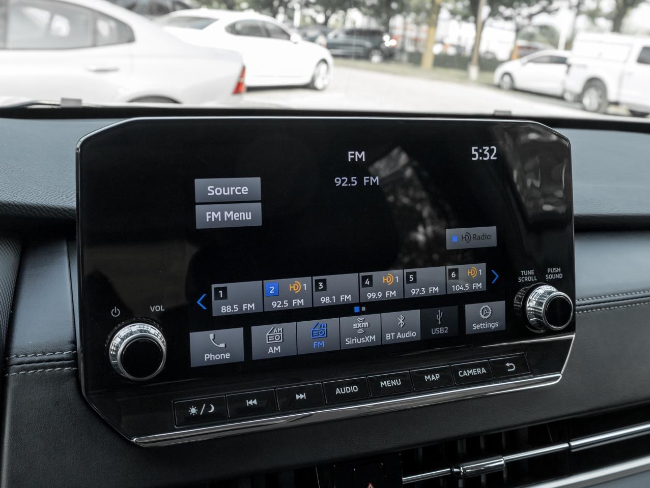 2023 Mitsubishi Outlander LE S-AWC/20-inch two-tone alloy wheels/ 360 Camera Photo