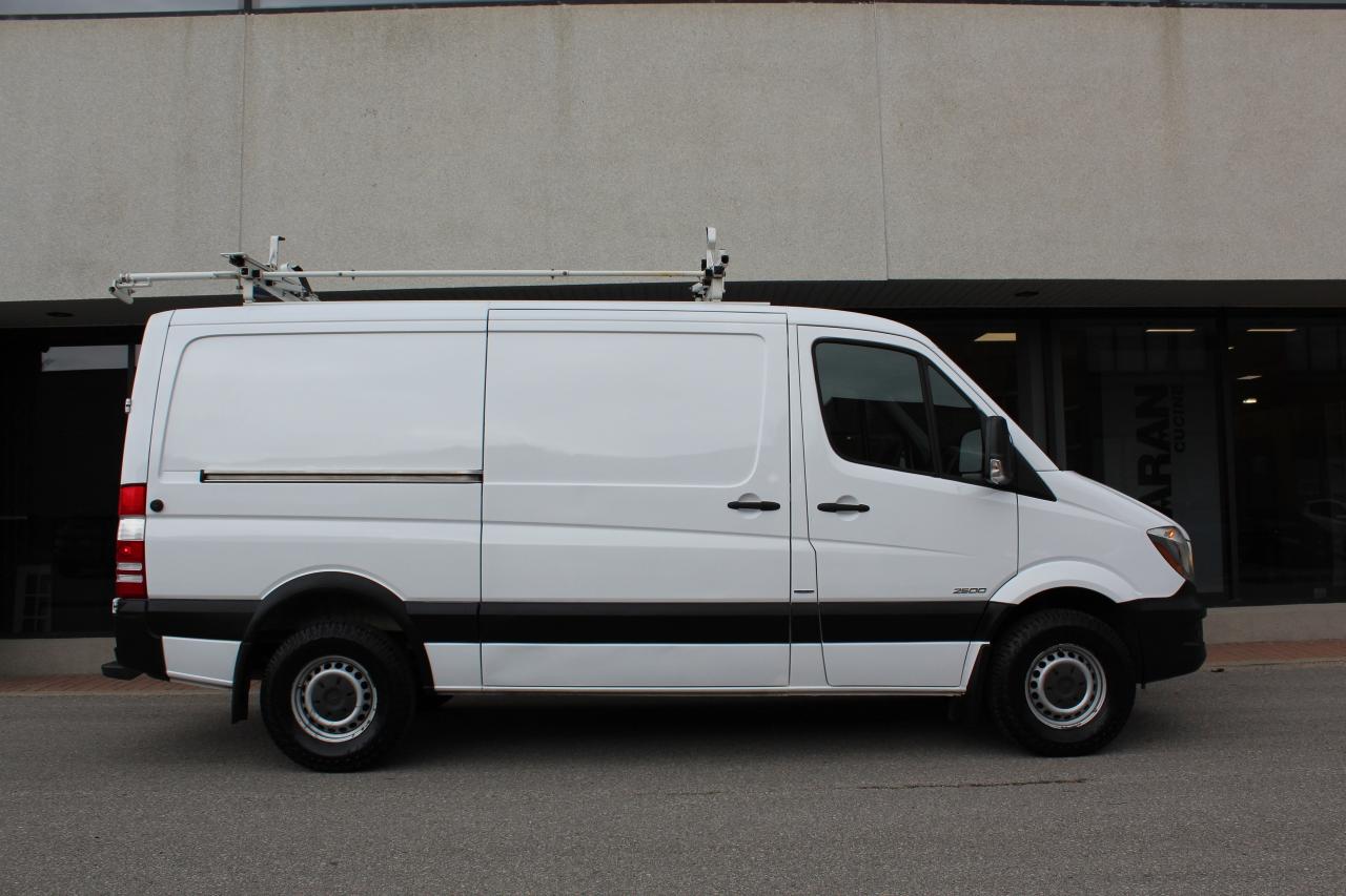 2015 Mercedes-Benz Sprinter Cargo Van 144" LOW ROOF - "LADDER RACK" - "3.0L DIESEL" Photo4