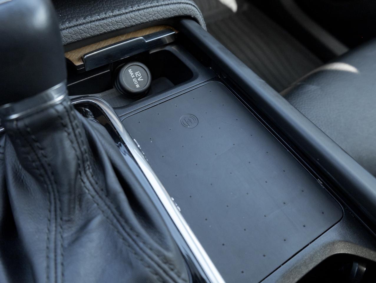 2021 Volvo XC90 T6 AWD Momentum 7-Seater HARMAN KARDON 20" WHEEL Photo