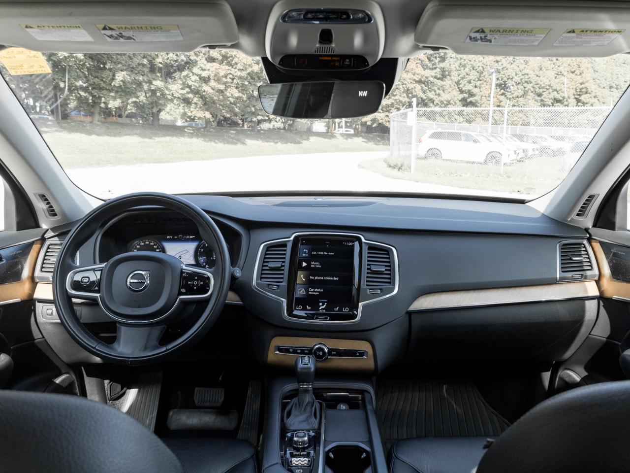 2021 Volvo XC90 T6 AWD Momentum 7-Seater HARMAN KARDON 20" WHEEL Photo