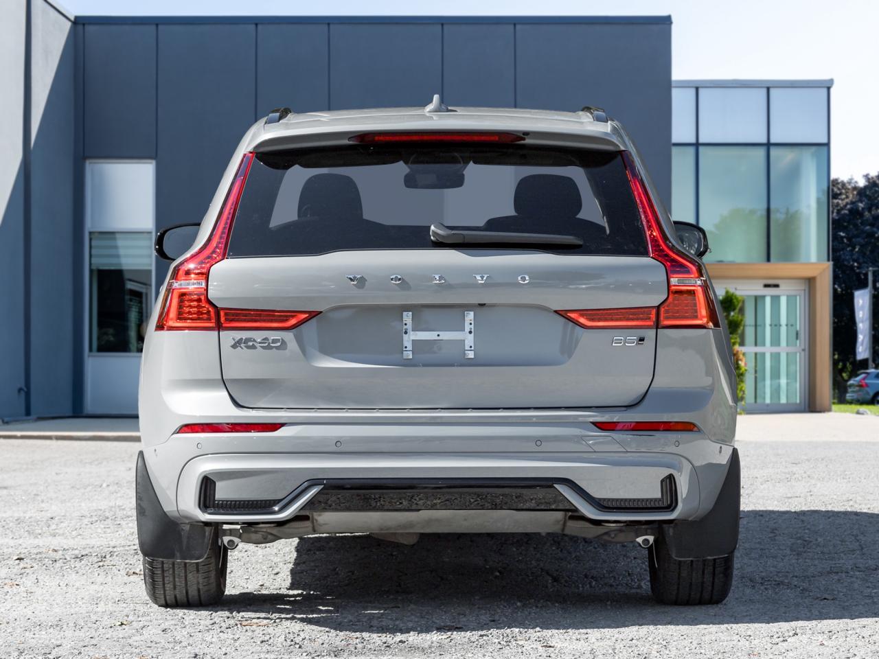 2025 Volvo XC60 B5 AWD Plus Dark Theme CPO LOW MILEAGE NEARLY NEW Photo