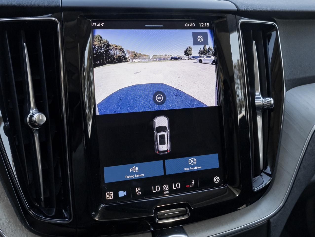 2025 Volvo XC60 B5 AWD Plus Dark Theme CPO LOW MILEAGE NEARLY NEW Photo