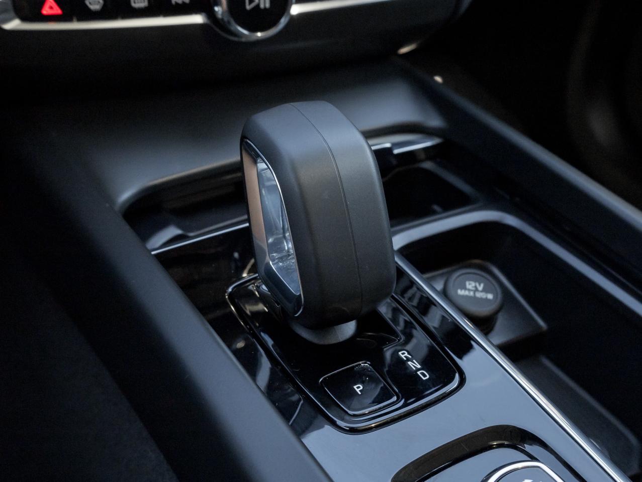 2025 Volvo XC60 B5 AWD Plus Dark Theme CPO LOW MILEAGE NEARLY NEW Photo