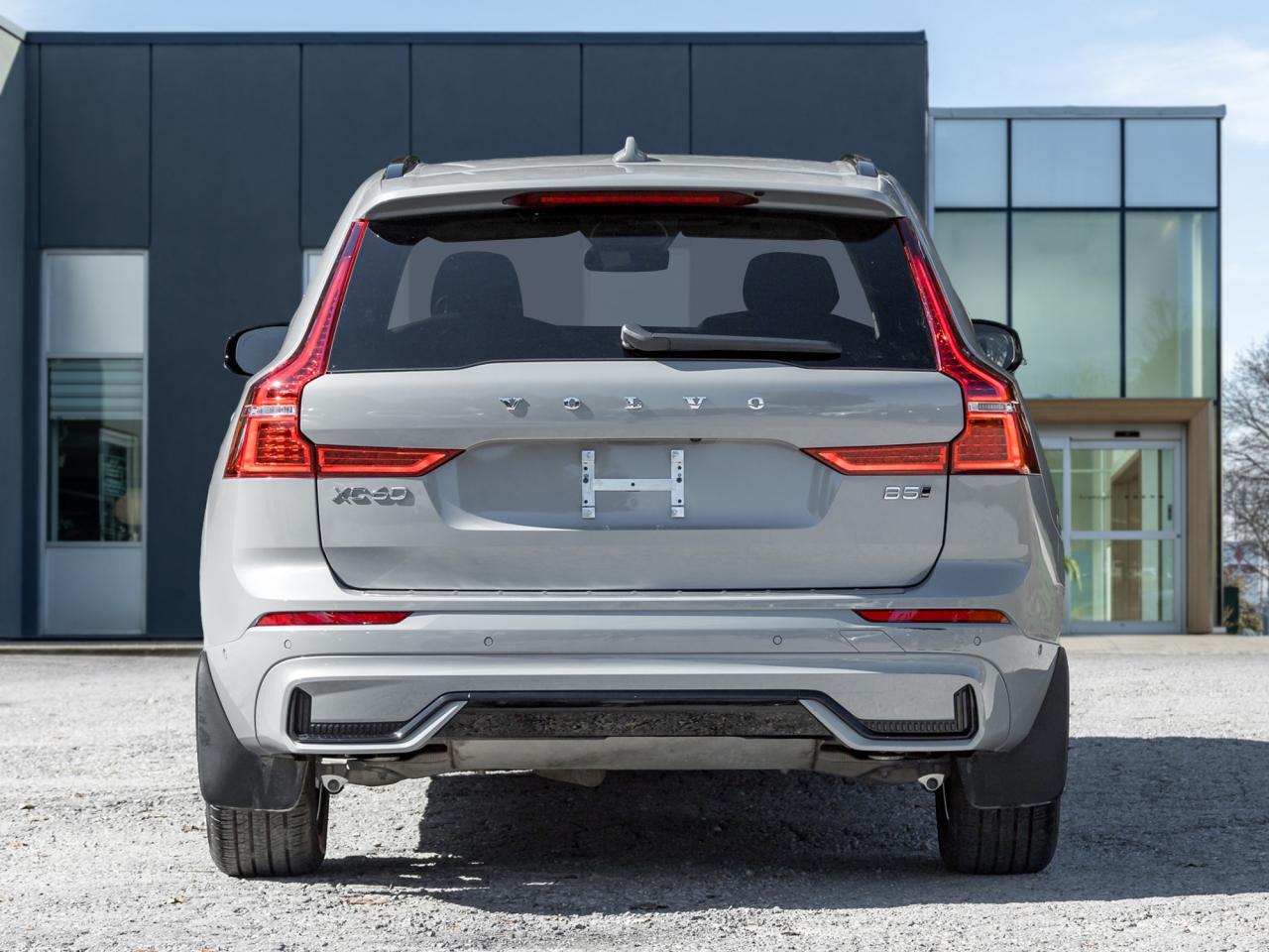 2025 Volvo XC60 B5 AWD Plus Dark Theme CPO LOW MILEAGE NEARLY NEW Photo