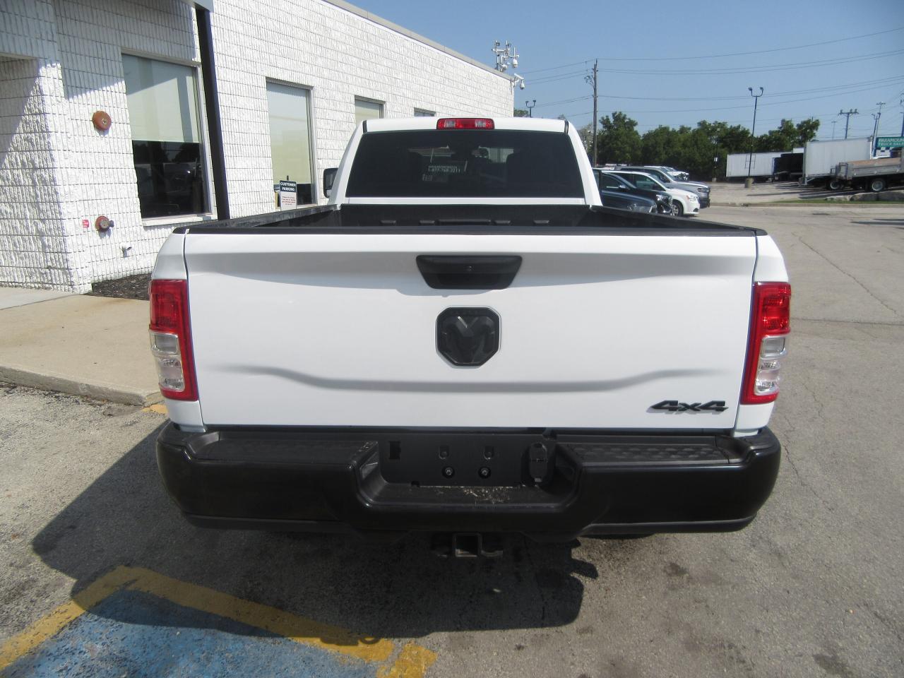 2024 RAM 3500 HD CREW CAB 4X4 DIESEL 8FT LONG BOX PICKUP TRUCK Photo3