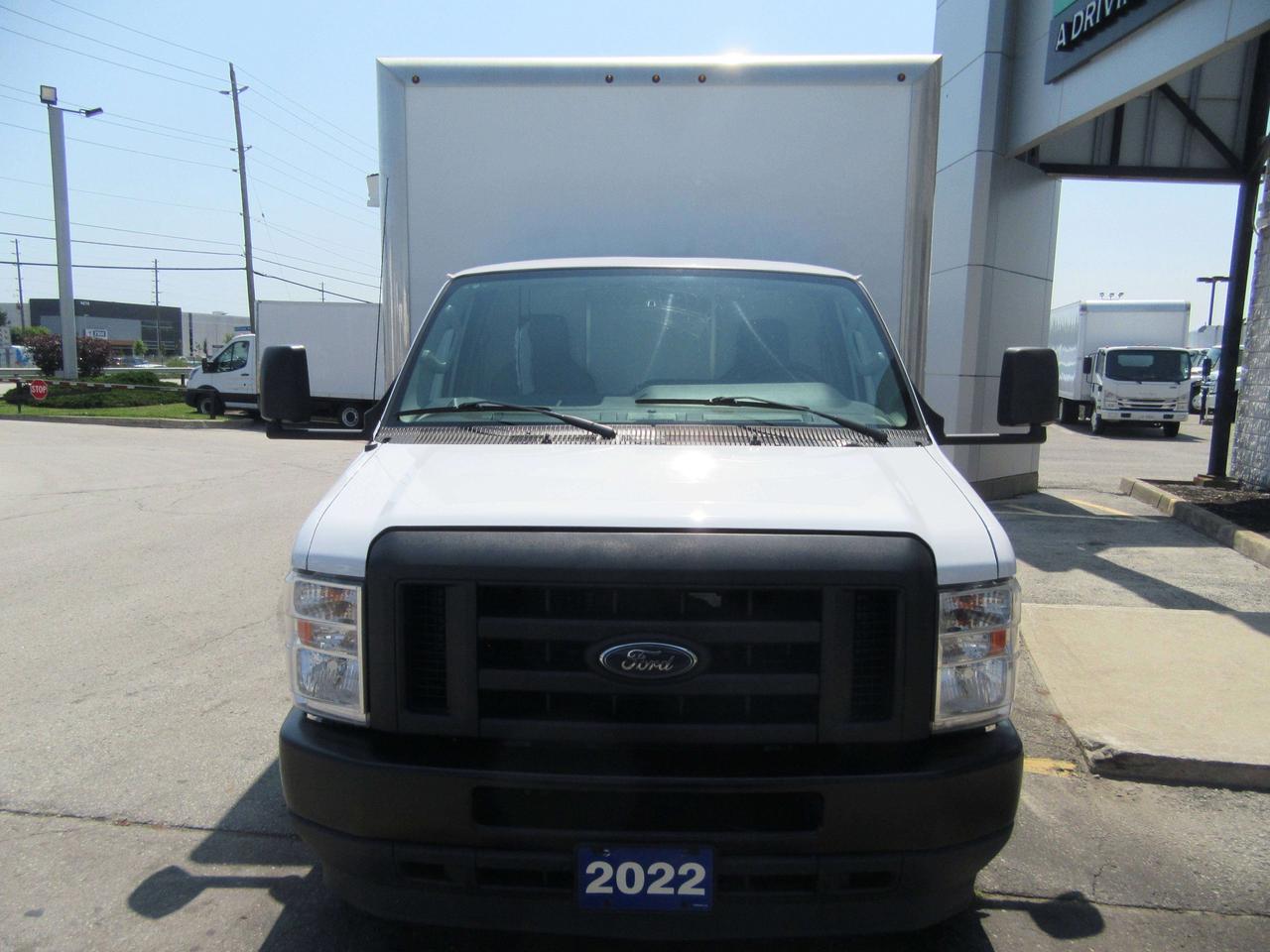 2022 Ford E-450 18FT HIGH BOX CUBE VAN POWER LIFTGATE WITH RAMP Photo