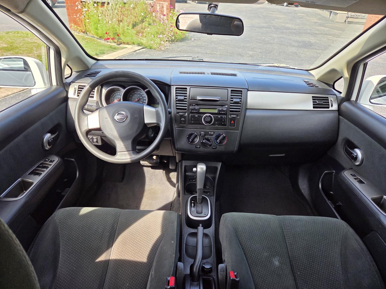 2012 Nissan Versa 5dr HB I4 Auto 1.8 S, Drives Great, Must See! Photo