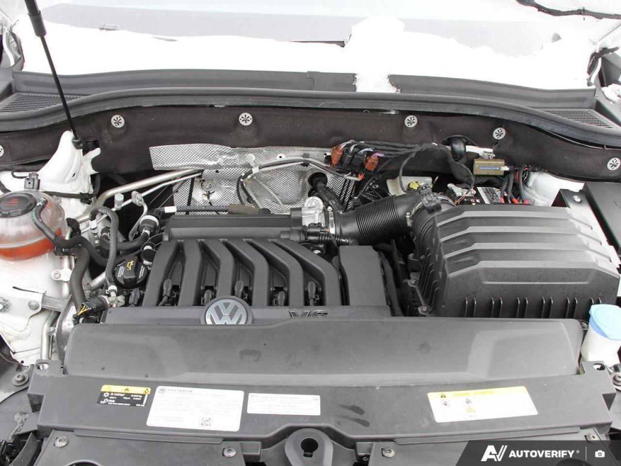 2023 Volkswagen Atlas ExeclineONE-OWNER, ACCIDENT-FREE, CAPTAIN'S CHAIRS Photo