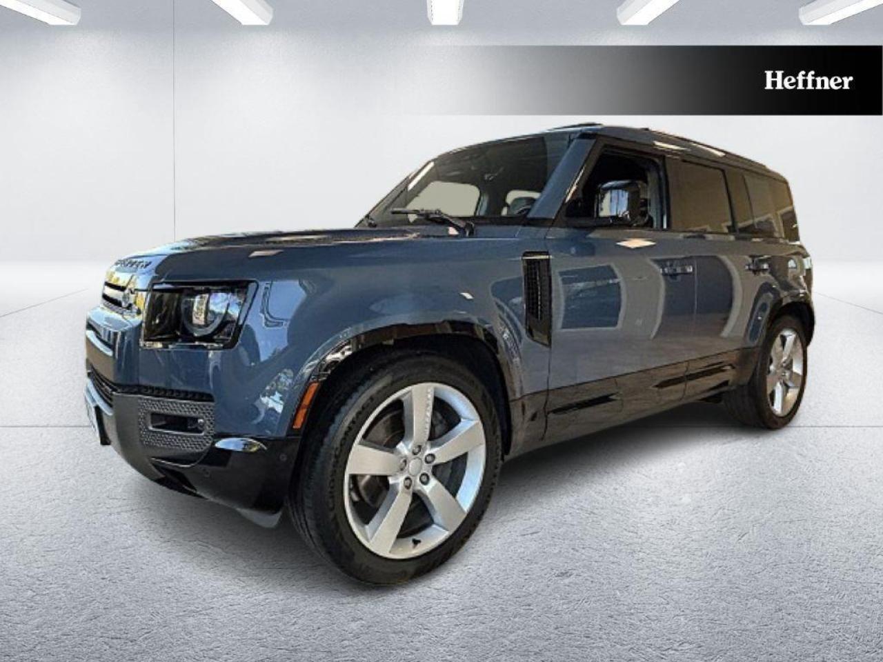 2023 Land Rover Defender X-Dynamic SE X-Dynamic SE 110 AWD   SAFETY CERTIFI Photo0