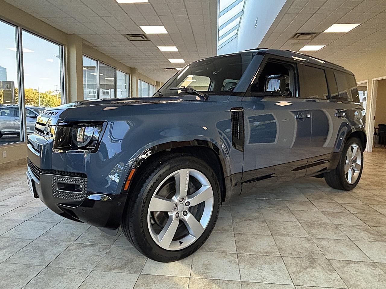 2023 Land Rover Defender X-Dynamic SE X-Dynamic SE 110 AWD   SAFETY CERTIFI Photo