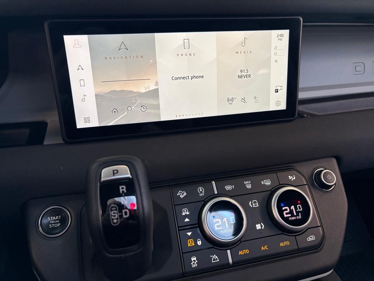 2023 Land Rover Defender X-Dynamic SE X-Dynamic SE 110 AWD   SAFETY CERTIFI Photo