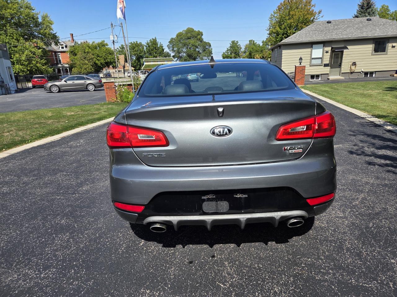 2014 Kia Forte Koup 2dr Cpe Man SX, Runs And Drives Great, Must See! Photo3