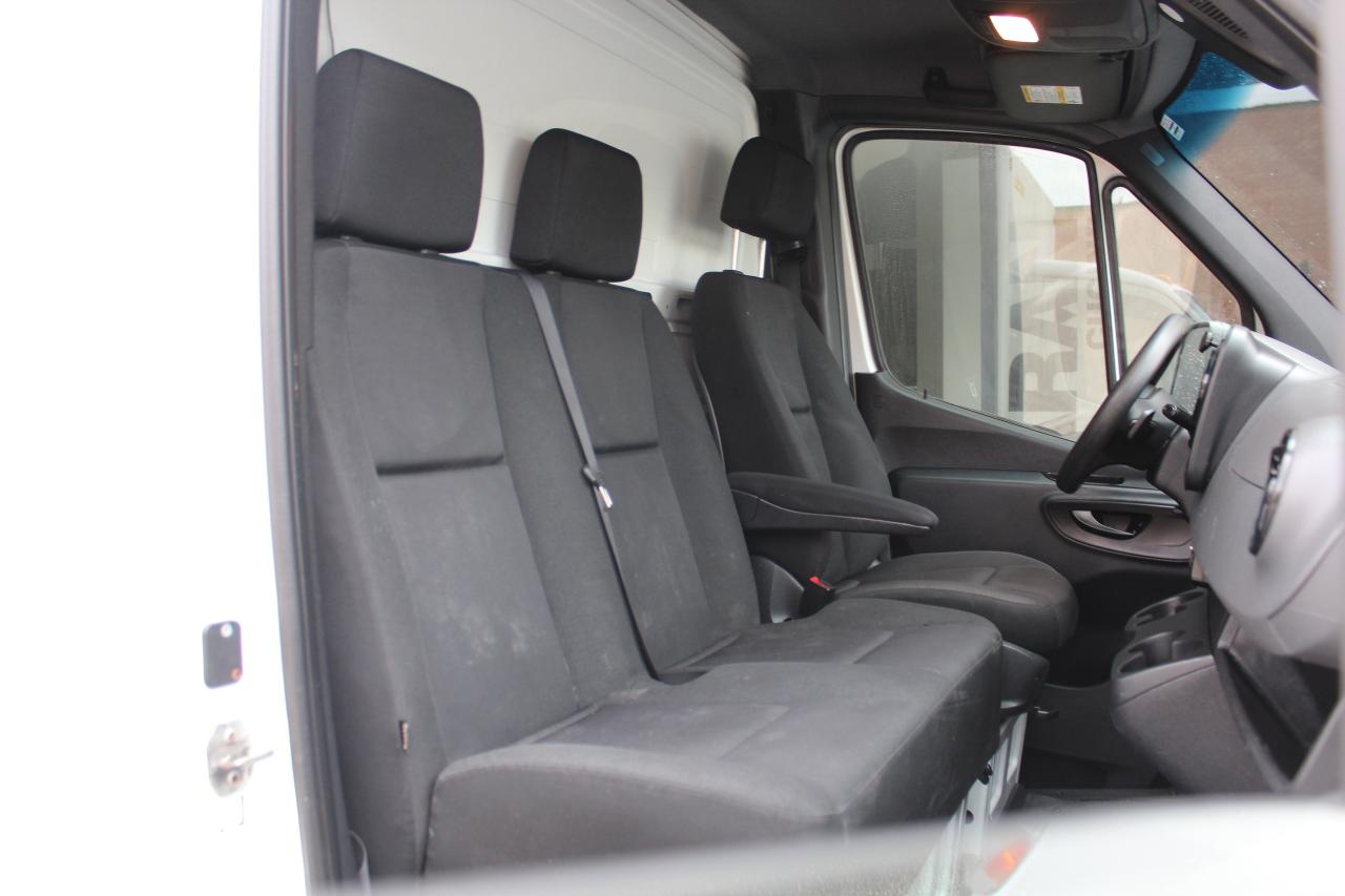 2019 Mercedes-Benz Sprinter 3500 - "16 FT CUBEBOX" - 3.0L DIESEL Photo