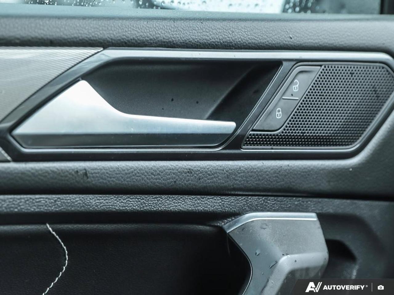 2022 Volkswagen Tiguan ComfortlineACCIDENT-FREE, HEATED SEATS, BACKUP CAM Photo