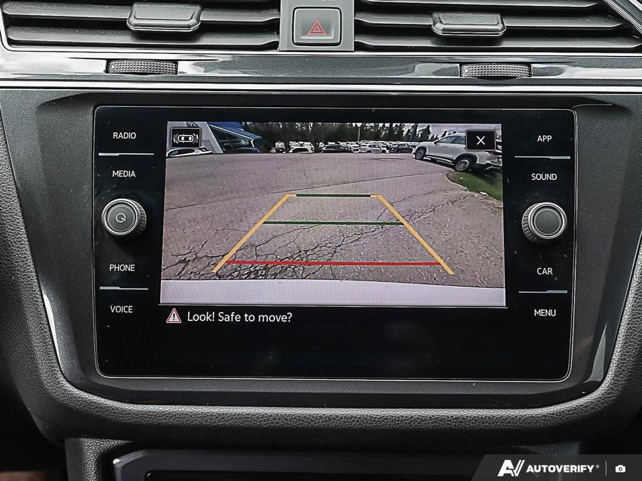 2022 Volkswagen Tiguan ComfortlineACCIDENT-FREE, HEATED SEATS, BACKUP CAM Photo