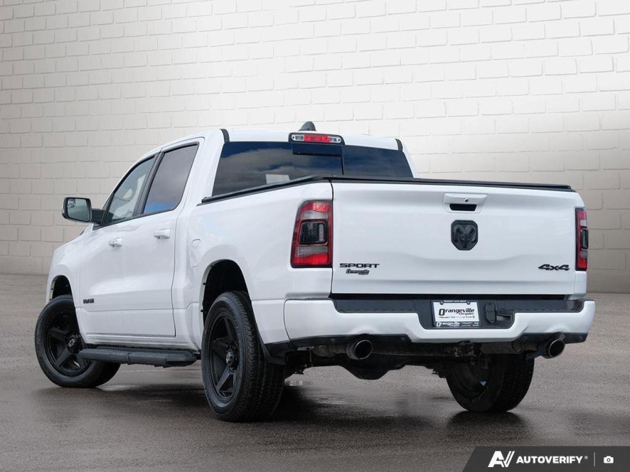 2022 RAM 1500 SportSPORT, CREW, 4X4, HEMI, NAV, HEATED SEATS, RE Photo