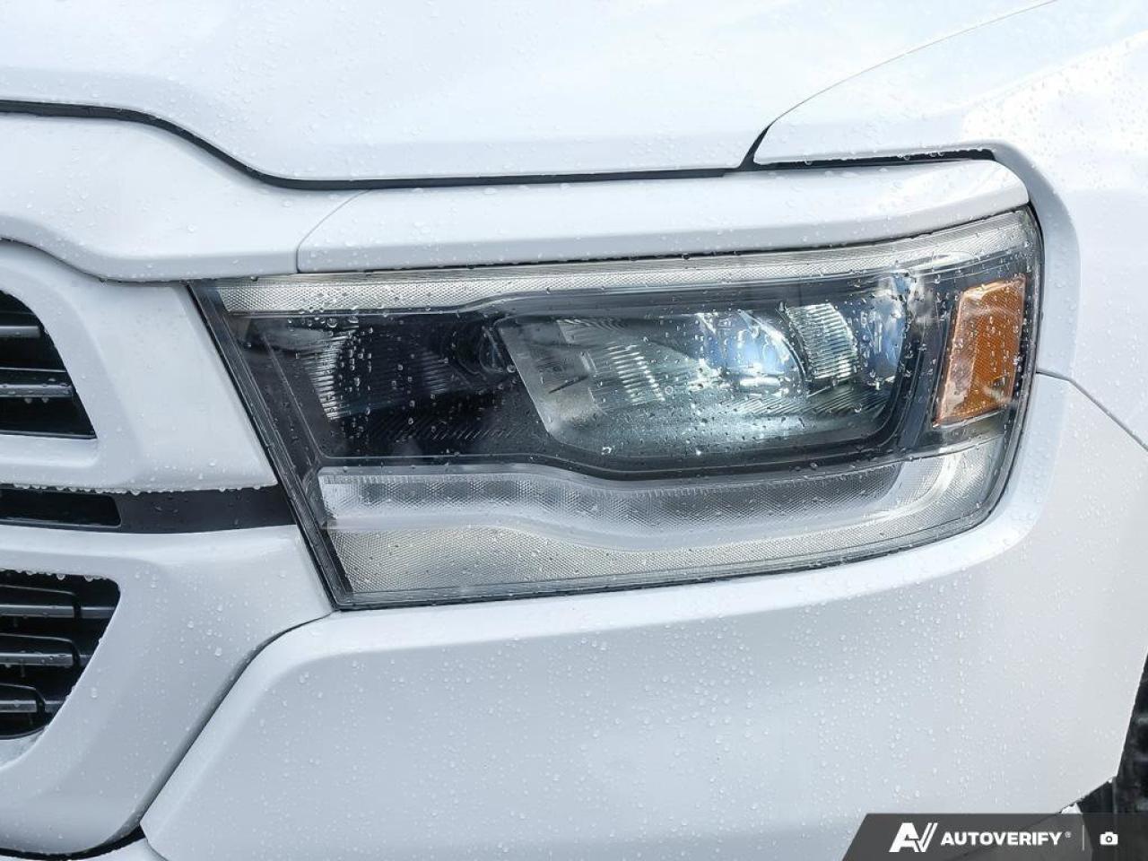 2022 RAM 1500 SportSPORT, CREW, 4X4, HEMI, NAV, HEATED SEATS, RE Photo