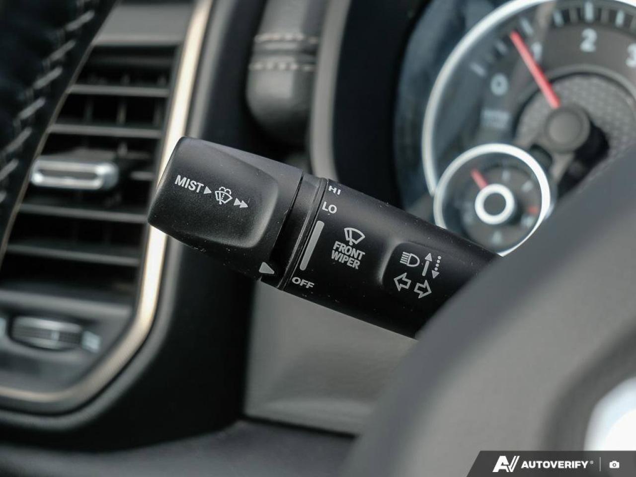 2022 RAM 1500 SportSPORT, CREW, 4X4, HEMI, NAV, HEATED SEATS, RE Photo