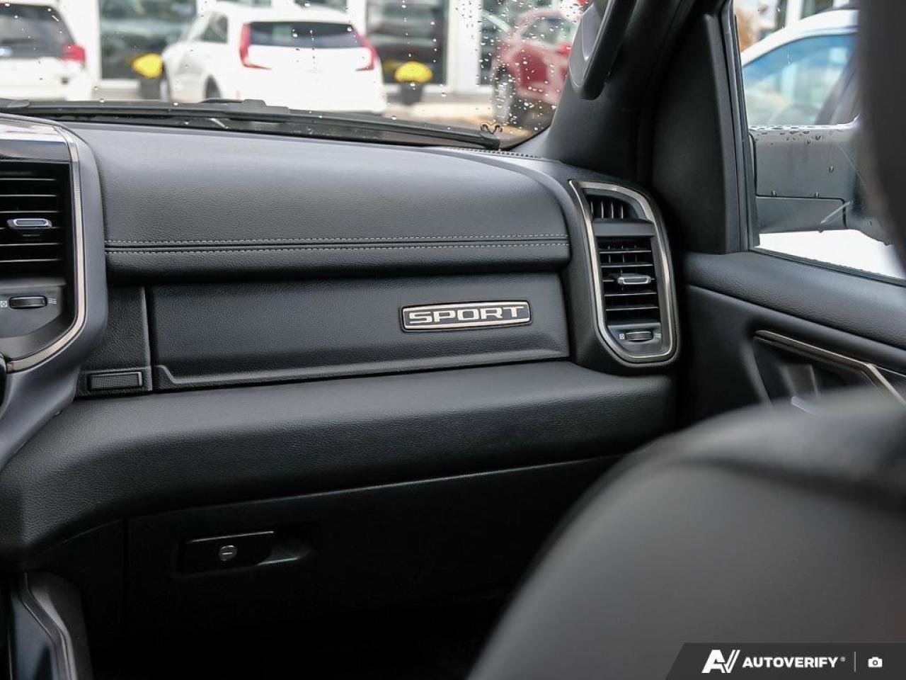 2022 RAM 1500 SportSPORT, CREW, 4X4, HEMI, NAV, HEATED SEATS, RE Photo