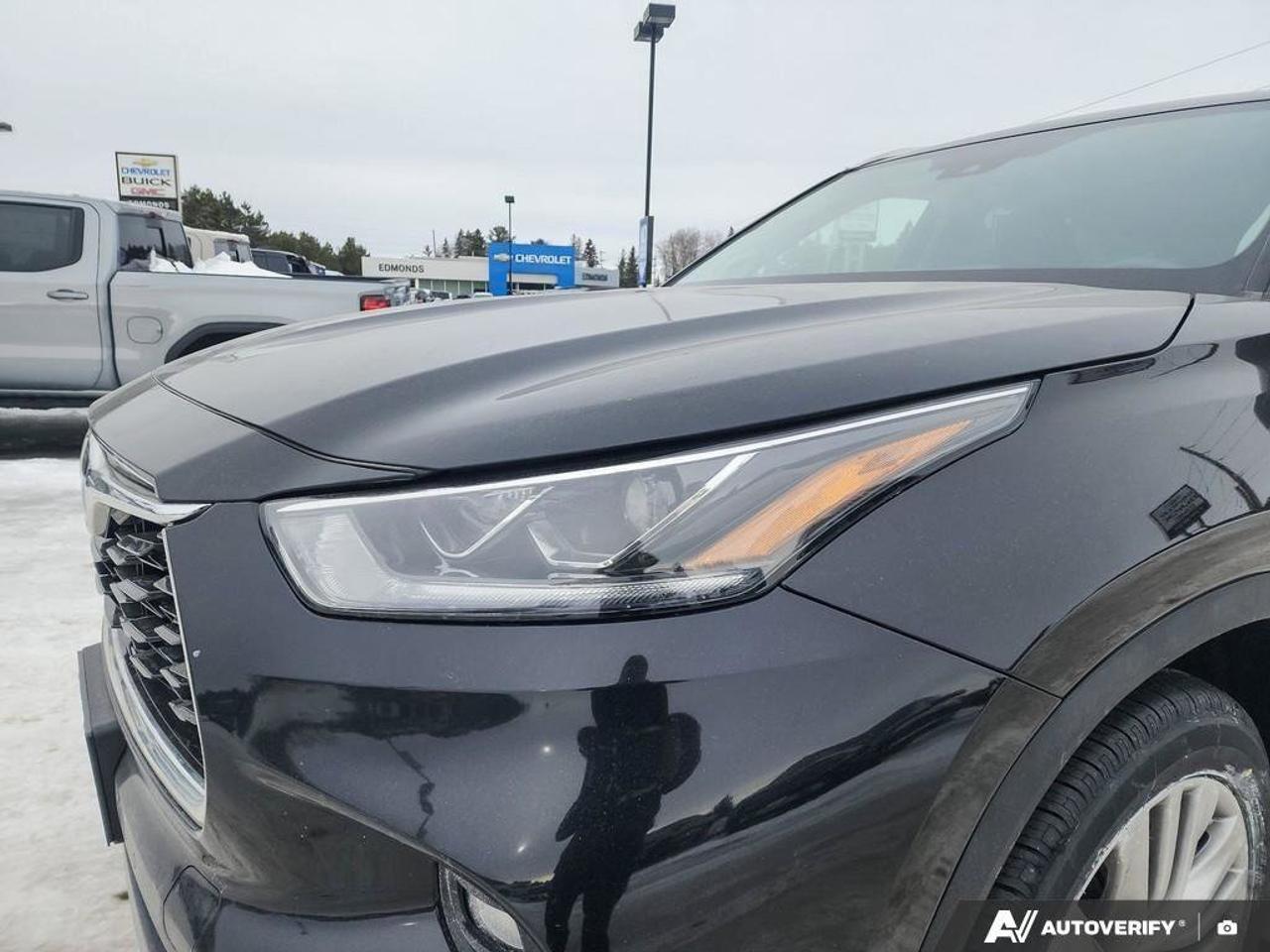 2023 Toyota Highlander LECertified Pre-Owned   One Owner   Winter Tires Photo