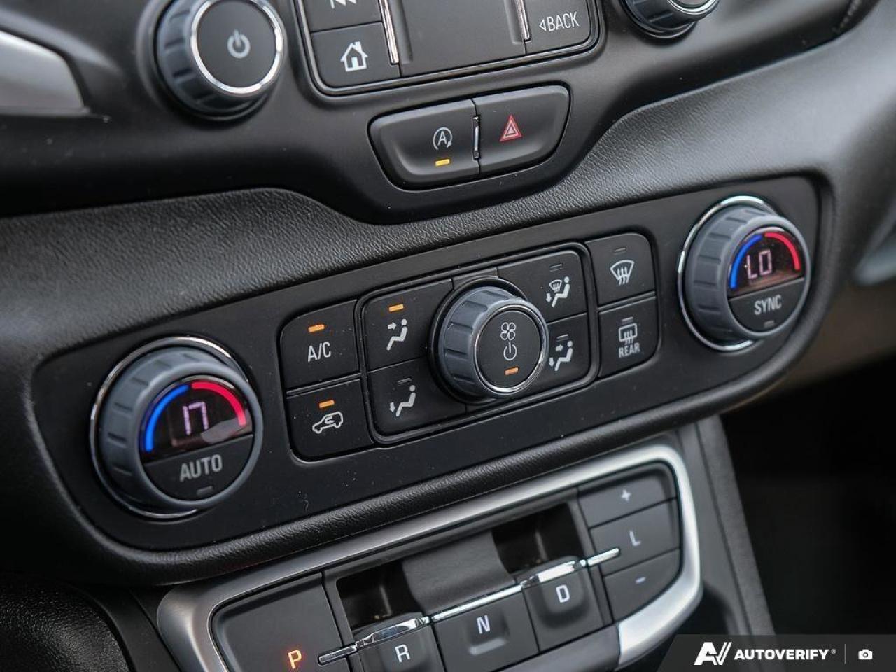 2024 GMC Terrain SLESLE ELEVATION, AWD, NAV, ROOF, HEATED CLOTH, CL Photo