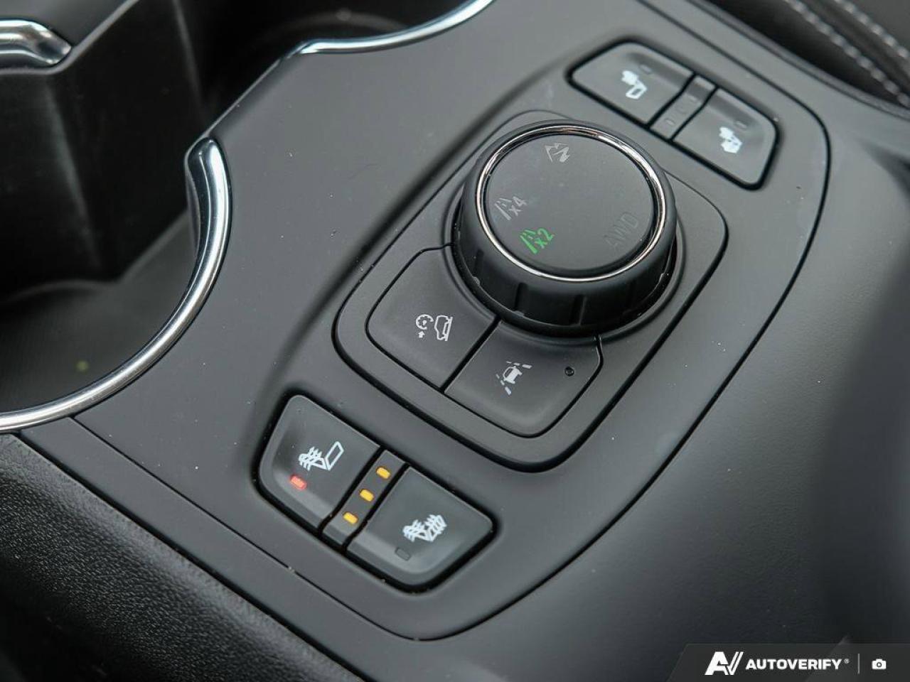 2024 GMC Terrain SLESLE ELEVATION, AWD, NAV, ROOF, HEATED CLOTH, CL Photo